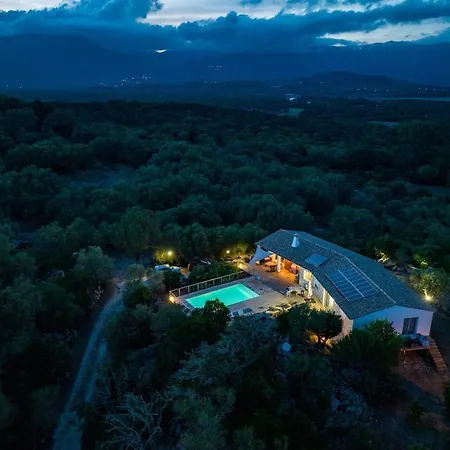 140 M2 3 Porto-vecchio Piscine Porto-vecchio * Porto-Vecchio (Corsica)